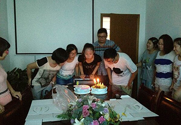 鼎易員工7月生日會